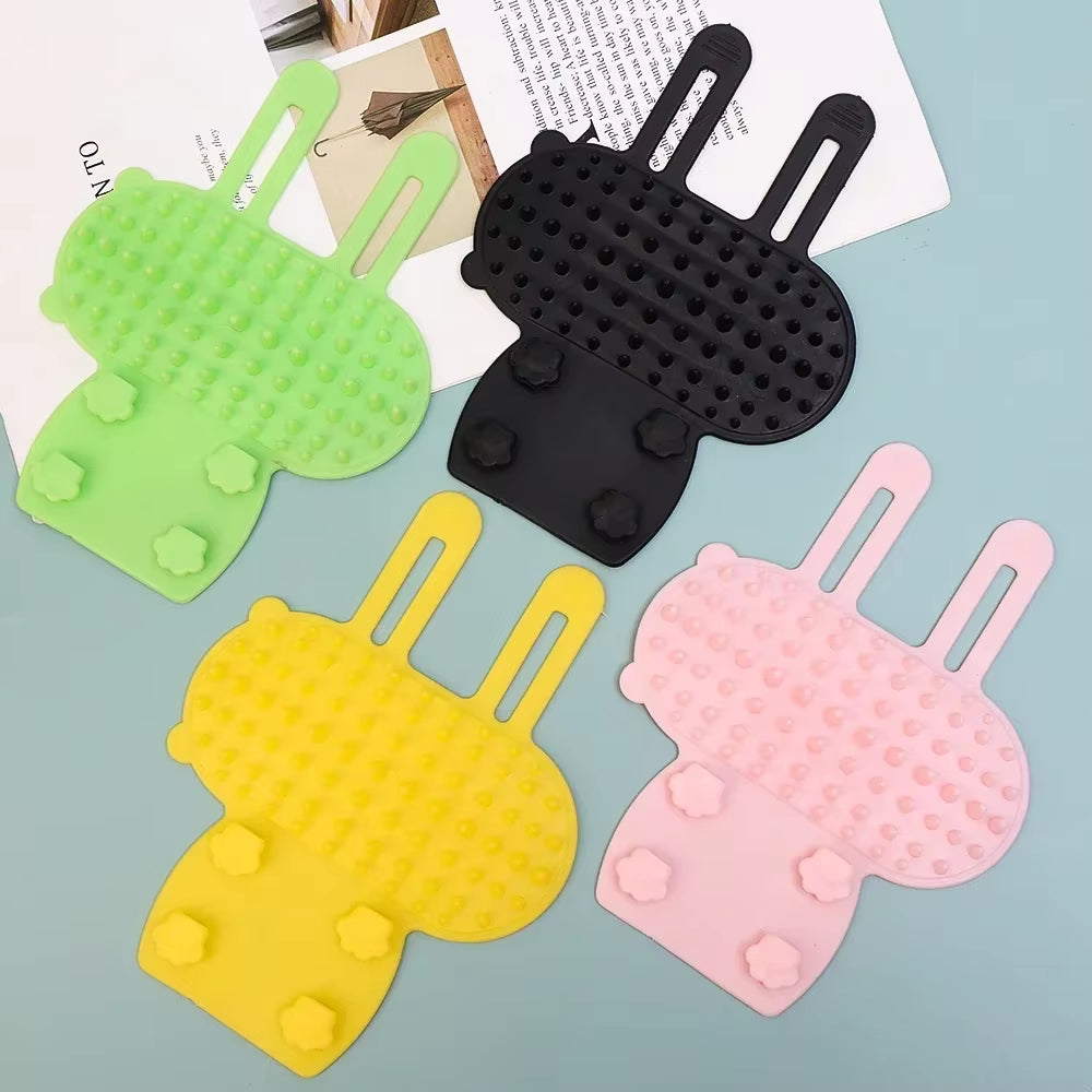 Fur-tastic Feline Fur-Removal Fiesta: The Ultimate Cat & Dog Sass-Brush Combo!