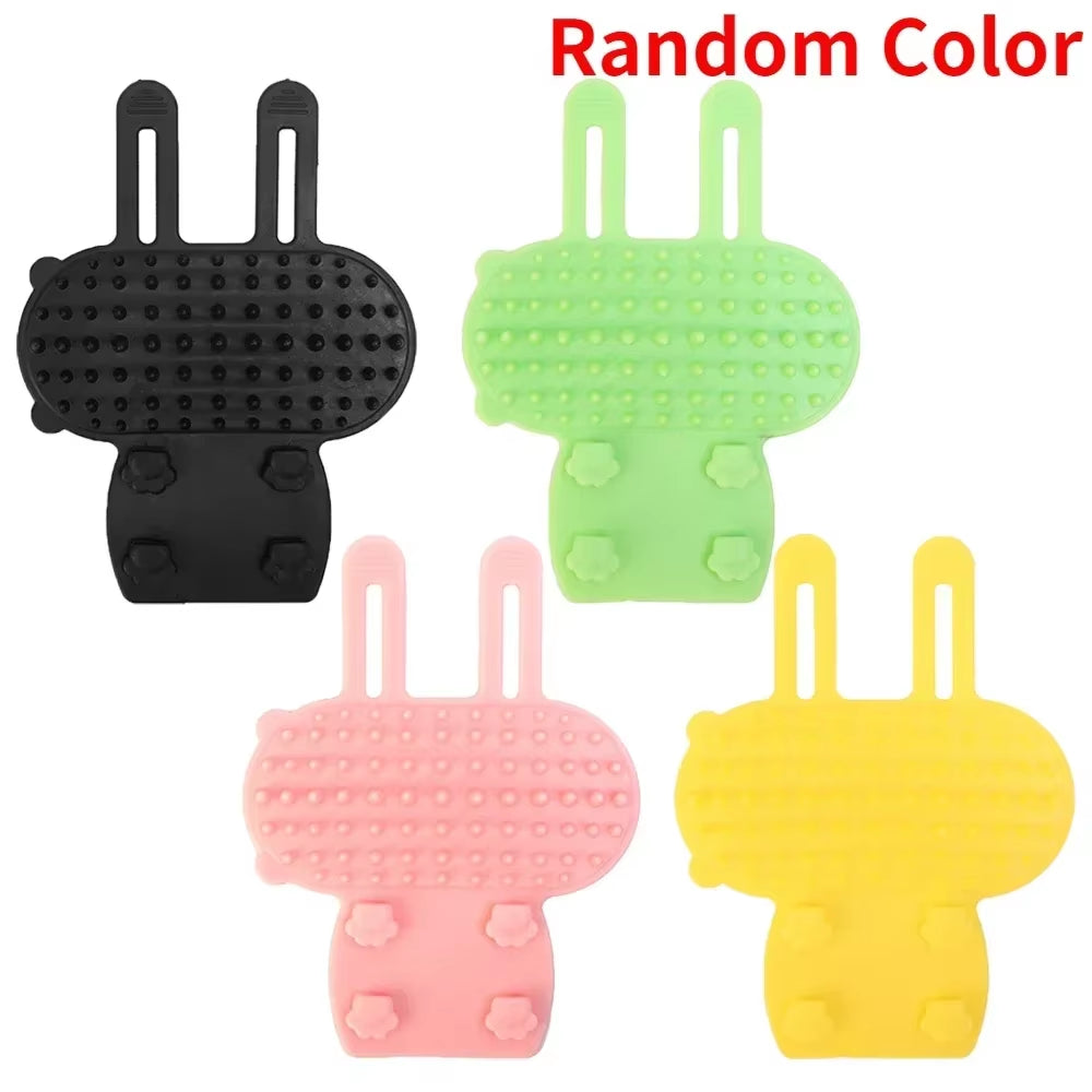 Fur-tastic Feline Fur-Removal Fiesta: The Ultimate Cat & Dog Sass-Brush Combo!